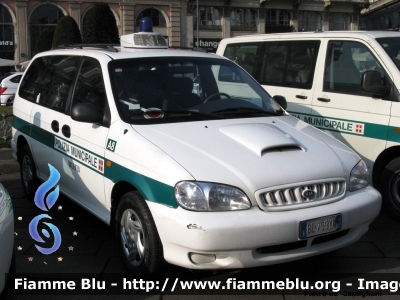 Kia Carnival
Polizia Municipale
Comune di Valenza (AL)
BL 799 YK
Parole chiave: Kia Carnival