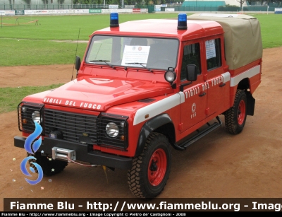 Land Rover Defender 130
VVF Volontari di Palazzolo sull’Oglio
Mezzo fotografato il giorno della presentazione, ancora senza targa.
Acquistato con una sottoscrizione pubblica.
Nuovo motore Td4
Parole chiave: Land_Rover Defender_130 VVF Palazzolo_sull_Oglio