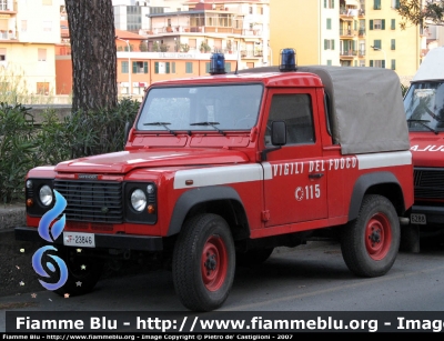 Land Rover Defender 90 pick up
Vigili del Fuoco
Comando provinciale di Imperia
Versione senza verricello anteriore
VF 23846

Parole chiave: Vigili_del_Fuoco verricello VF23846 Imperia Land_Rover_Defender 90 pick_up