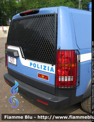 Land Rover Discovery 3
Polizia di Stato
Reparto Mobile 
Milano
versione protetta
POLIZIA F9477
Parole chiave: PS blindato protetto Polizia_di_Stato Reparto_Mobile  Milano Lombardia POLIZIAF9477 Land_Rover Discovery_3 portiera interno