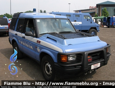 Land Rover Discovery II serie
Polizia di Stato
Reparto Mobile 
Milano
versione protetta
POLIZIA E1811

Parole chiave: PS blindato protetto Polizia_di_Stato Reparto_Mobile  Milano Lombardia POLIZIAE1811 Land_Rover Discovery_IIserie