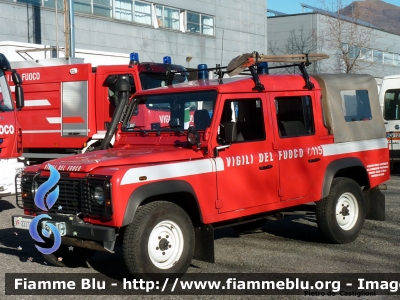 Land Rover Defender 110 Crew cab
Vigili del Fuoco
Distaccamento di Erba (CO)
VF 23377
Parole chiave: Santa_Barbara_2013_Erba Lombardia (CO) fuoristrada Land-Rover Defender_110 crew_cab VF23377