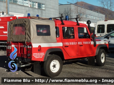 Land Rover Defender 110 Crew cab
Vigili del Fuoco
Distaccamento di Erba (CO)
VF 23377
Parole chiave: Santa_Barbara_2013_Erba Lombardia (CO) fuoristrada Land-Rover Defender_110 crew_cab VF23377