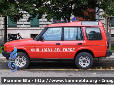 Land Rover Discovery I serie
Vigili del Fuoco
Comando Provinciale di Milano
VF 18164
Parole chiave: Land-Rover Discovery_Iserie Lombardia (MI) VF18164 fuoristrada