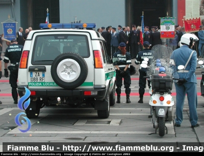 Land Rover Discovery II serie restyle
Polizia Locale
Comune di Milano
Sezione problemi territorio
100 - ZA 088 RF
Parole chiave: Land_Rover Discovery_IIserie_Restyle Polizia_Locale Milano Sezione_problemi_territorio 100 ZA088RF Lombardia (MI) fuoristrada