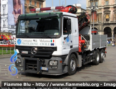 Mercedes-Benz Actros 2541 II serie
Comune di Milano
Protezione civile
CR090CA

Parole chiave: Mercedes Actros_2541_II_Serie Comune Milano Protezione_civile CR090CA