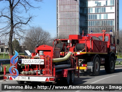 Man-Meccanica F99 4x4
Vigili del Fuoco
Comando Provinciale di Brescia
Scuola Guida
Parole chiave: Man-Meccanica F99_4x4 VFr2063