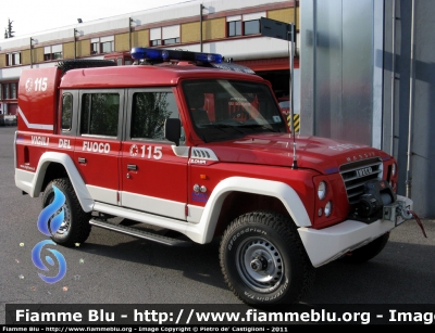 Iveco Massif pick up doppia cabina
Vigili del Fuoco
Comando Provinciale di Brescia
automezzo in allestimento
(versione NBCR-TLC)
VF 26183
Parole chiave: Iveco Massif VF26183