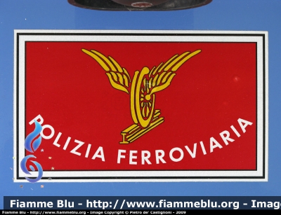 Melex 9431
Polizia di Stato 
Polizia ferroviaria

Parole chiave: Polizia_di_Stato Melex_9431 distintivo stemma logo polizia ferroviaria Veicolo_elettrico