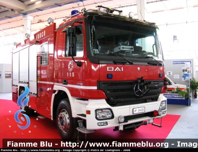 Mercedes-Benz Actros 1832 II serie
Vigili del Fuoco
Comando Provinciale di Firenze
Distaccamento di Firenze Ovest "Indiano"
AutoPompaSerbatoio bimodale (strada-rotaia)
VF 24125
In esposizione al REAS 2008
Parole chiave: Mercedes-Benz Actros_1832_IIserie VF24125 Reas_2008