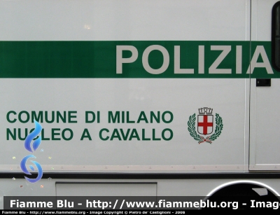 Mercedes-Benz Atego 1223 I serie
Polizia Locale Milano
Nucleo a Cavallo

Parole chiave: Mercedes-Benz Atego_1223_Iserie Polizia_Locale Milano Nucleo_a_Cavallo CT561PG