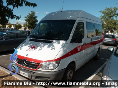 Mercedes-Benz Sprinter II serie
Croce Rossa Italiana
Comitato Locale di Cuneo
Servizi Sociali
Allestimento Alea
CRI A 077 C
Parole chiave: Mercedes-Benz Sprinter_IIserie CRIA077C Reas_2011