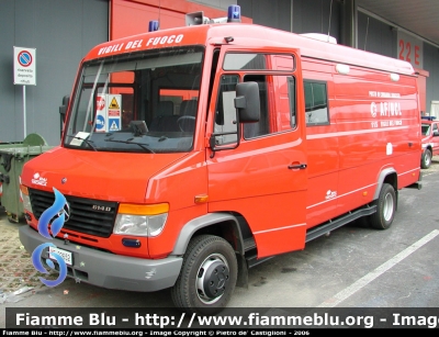 Mercedes-Benz Vario 614D
Vigili del Fuoco
Posto di comando avanzato
AF/UCL
VF 22652

Parole chiave: Mercedes Vario_614D PCA VF22652 Milano BAI