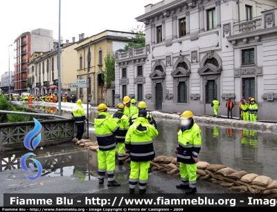 Lambro 2009
esercitazione di protezione civile “Lambro 2009”
simulazione di esondazione
del fiume Lambro
Monza 19 aprile 2009

Parole chiave: esercitazione protezione_civile Lambro_2009