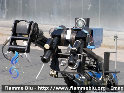 Pedsco RMI 9
Polizia di Stato
Artificieri antisabotaggio
robot a controllo remoto
particolare del braccio articolato

Parole chiave: Pedsco RMI_9 Festa_della_Polizia_2012