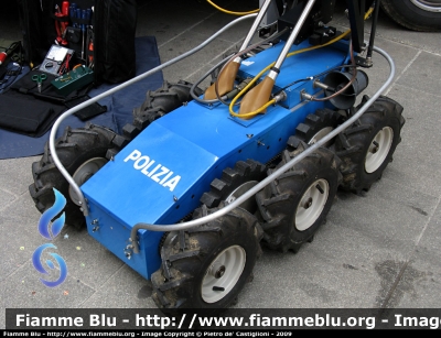 Pedsco RMI 9
Polizia di Stato
Artificieri antisabotaggio
robot a controllo remoto

Parole chiave: Polizia_di_Stato PS robot Pedsco_RMI_9 Polizia_di_Stato Artificieri antisabotaggio robot controllo_remoto