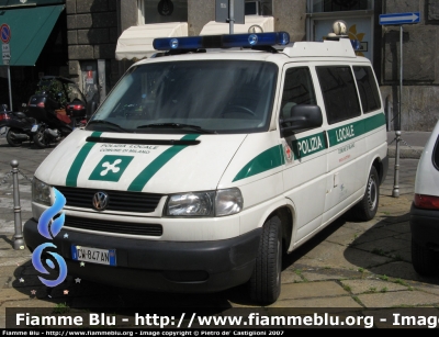 Volkswagen Transporter T4
Polizia Locale Milano
veicolo elettrico
CW 847 AN

Parole chiave: Polizia_Locale Milano Volkswagen_T4_restye veicolo_elettrico Unità_Mobile_Videosorveglianza CW847AN