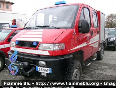 Scam SM35 4x4
Corpo Pompieri Volontari di Ugovizza (UD)
Parole chiave: Scam SM35_4x4