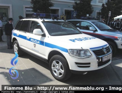 Volkswagen Touareg I serie
Republika Slovenija - Repubblica Slovena
Policija - Polizia

Parole chiave: Volkswagen Touareg_Iserie