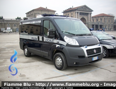 Fiat Ducato X250
Polizia Locale
Consorzio Padova Ovest
Unità Mobile
Parole chiave: Fiat Ducato_X250 PL_Padova_ovest