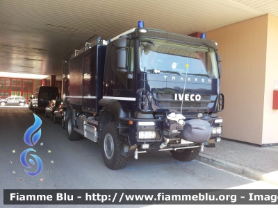 Iveco Trakker AT190T45W 4x4 II serie
Carabinieri
Raggruppamento Aeromobili
Servizio Antincendio Eliporti
Allestimento Magirus
CC DI 533
Parole chiave: Iveco Trakker_AT190T45W_4x4_IIserie CCDI533