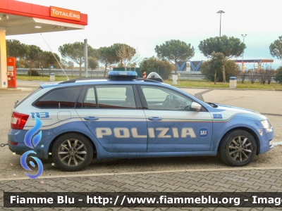 Skoda Octavia Wagon IV serie
Polizia di Stato
Polizia Stradale in servizio sulla rete autostradale di SAT
Seconda fornitura con la nuova livrea
Allestite Focaccia
Decorazione Grafica Artlantis
POLIZIA M1517
Parole chiave: Skoda Octavia_Wagon_IVserie POLIZIAM1517