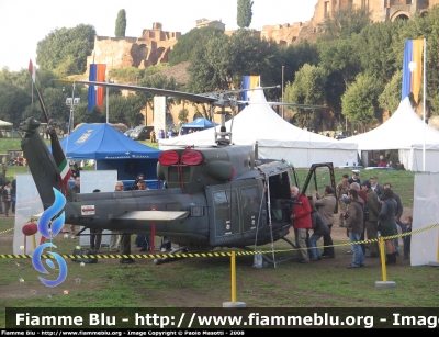 Agusta-Bell AB 212
Aeronautica Militare Italiana
4° Stormo
Parole chiave: Agusta-Bell AB212 Festa_delle_Forze_Armate_2008