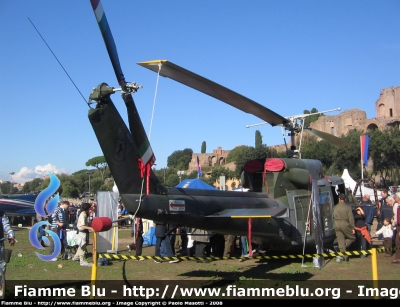 Agusta-Bell AB 212
Aeronautica Militare Italiana
9° Stormo
Parole chiave: Agusta-Bell AB212 Festa_delle_Forze_Armate_2008