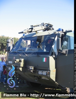 Iveco Magirus Dragon X6 TA I serie
Aeronautica Militare Italiana
Comando Aeroporto Pratica di Mare (Rm)
AM CC 671
Parole chiave: Iveco-Magirus Dragon_X6_TA_Iserie AMCC671 Festa_delle_Forze_Armate_2008