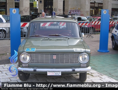 Fiat 124 Station Wagon
Polizia di Stato
Polizia Stradale
Esemplare esposto presso il Museo delle auto della Polizia di Stato
POLIZIA 36847
Parole chiave: Fiat 124_Station_Wagon POLIZIA36847 Festa_della_Polizia_2007