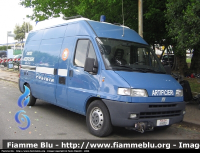 Fiat Ducato II serie
Polizia di Stato – Artificieri
Polizia B9930
Parole chiave: Fiat_Ducato_IIserie PoliziaB9930 Festa_della_polizia_2006