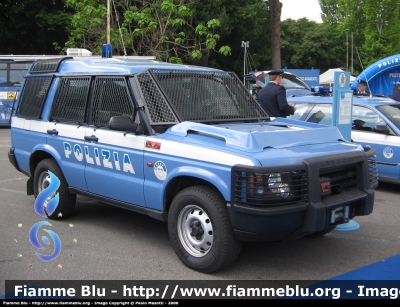 Land Rover Discovery II serie restyle
Polizia di Stato
Reparto Mobile
Polizia F0989
Parole chiave: Land-Rover Discovery_IIserie_restyle PoliziaF0989 Festa_della_polizia_2006