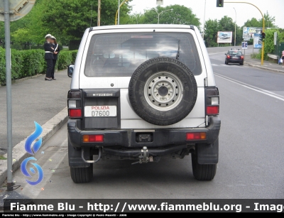 Mitsubishi Pajero Swb II serie
Polizia di Stato
POLIZIA D7600
Parole chiave: Mitsubishi Pajero_Swb_IISerie PoliziaD7600 Festa_della_Polizia_2006