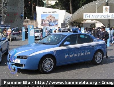 Alfa Romeo 159
Polizia di Stato
squadra volante
Polizia F4220
Parole chiave: Alfa-Romeo 159 PoliziaF4220 festa_polizia_2006