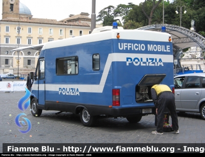 Fiat Ducato II Serie
Polizia di Stato
Ufficio Mobile
POLIZIA D5324
Parole chiave: Fiat Ducato_IISerie PoliziaD5324 Festa_della_Polizia_2006