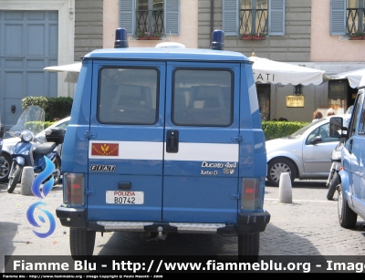 Fiat Ducato I serie
Polizia di Stato
Reparto Mobile
Polizia B0742
Parole chiave: Fiat Ducato_Iserie PoliziaB0742 Festa_della_polizia_2006