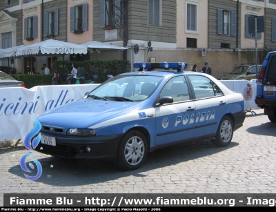 Fiat Marea Berlina I serie
Polizia di Stato
Polizia Stradale
POLIZIA E1473
Parole chiave: Fiat Marea_Berlina_Iserie PoliziaE1473 Festa_della_Polizia_2006