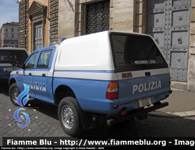 Mitsubishi L200 III serie
Polizia di Stato
Servizio Aereo
POLIZIA E6596
Parole chiave: Mitsubishi L200_IIIserie PoliziaE6596 Festa_della_Polizia_2009