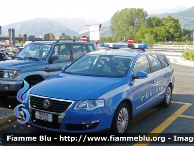 Volkswagen Passat Variant VI serie
Polizia di Stato
Polizia Stradale in servizio sulla rete autostradale SALT
POLIZIA H5042
Parole chiave: Volkswagen Passat_Variant_VIserie POLIZIAH5042