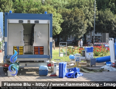 Posto Medico Avanzato
Polizia di Stato
Servizio Sanitario
Sala Operativa
POLIZIA G9044
Parole chiave: Posto_Medico_Avanzato PoliziaG9044 Festa_della_Polizia_2007