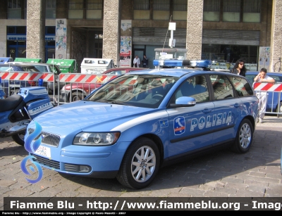 Volvo V50 I Serie
Polizia di Stato
Polizia Stradale in Servizio sulla Rete Autostrade per L'Italia S.p.a.
POLIZIA F5596
Parole chiave: Volvo V50_ISerie PoliziaF5596 Festa_della_Polizia_2007