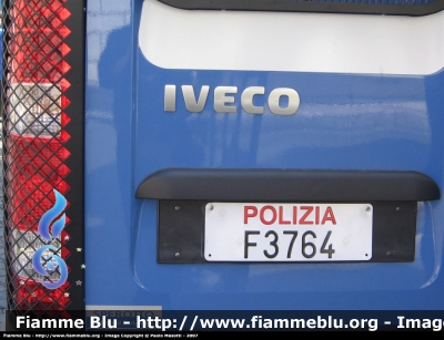 Iveco Daily IV Serie
Polizia di Stato
Reparto Mobile
Particolare della Targa e dell'Allestitore
POLIZIA F3764
Parole chiave: Iveco Daily_IVSerie PoliziaF3764 Festa_della_Polizia_2007