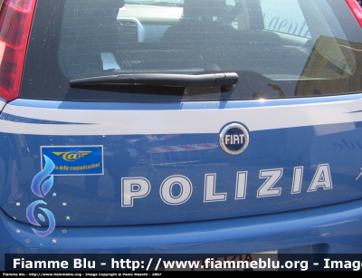 Fiat Grande Punto
Polizia di Stato
Polizia delle Comunicazioni
POLIZIA F7727
Parole chiave: Fiat Grande_Punto PoliziaF7727 Fersta_della_Polizia_2007