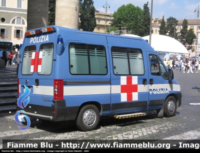 Fiat Ducato III Serie
Polizia di Stato
Servizio Sanitario
Allestimento Bollanti Veicoli Sanitari
POLIZIA F4076
Parole chiave: Fiat Ducato_IIISerie Ambulanza Bollanti PoliziaF4076 Festa_della_Polizia_2007