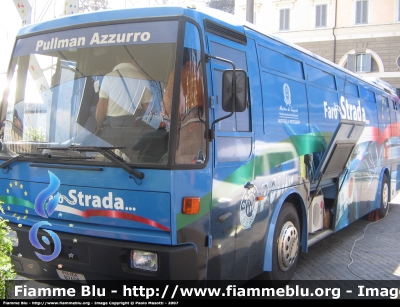 Iveco 370S "Pullman Azzurro 2"
Polizia di Stato
Polizia Stradale
POLIZIA B2408
Parole chiave: Iveco 370S PoliziaB2408 Festa_della_Polizia_2007