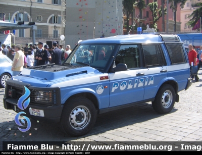 Land Rover Discovery II Serie Restyle
Polizia di Stato
Reparto Mobile di Roma
POLIZIA F0989  
Parole chiave: Land-Rover Discovery_IISerie_Restyle PoliziaF0989 Festa_della_Polizia_2007