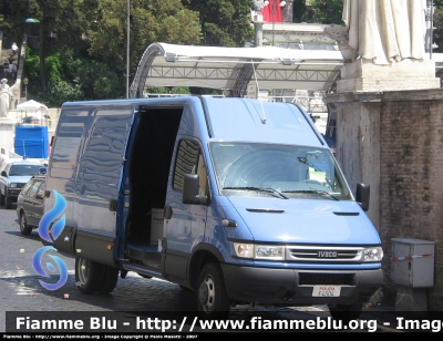 Iveco Daily III Serie 50C17 HPT
Polizia di Stato
POLIZIA F4504
Parole chiave: Iveco Daily_IIISerie PoliziaF4504 Festa_della_Polizia_2007