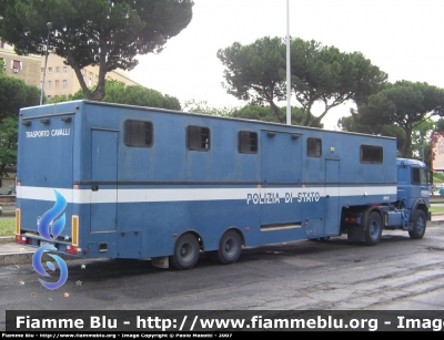 Iveco 190-35
Polizia di Stato
Reparto a Cavallo
Polizia 62239
Parole chiave: Iveco 190-35 Polizia62239