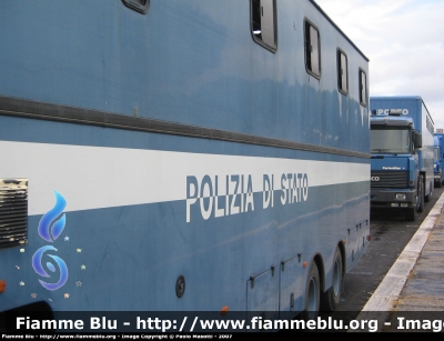 Iveco 190-35
Polizia di Stato
Reparto a Cavallo
Polizia 62239
Parole chiave: Iveco 190-35 Polizia62239