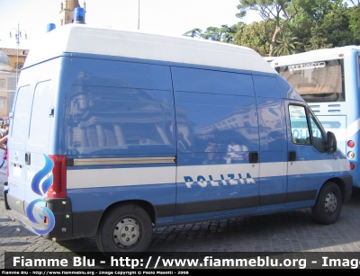 Fiat Ducato III serie
Polizia di Stato
Banda Musicale
Parole chiave: Fiat Ducato_IIIserie PoliziaF3381 Festa_della_Polizia_2008